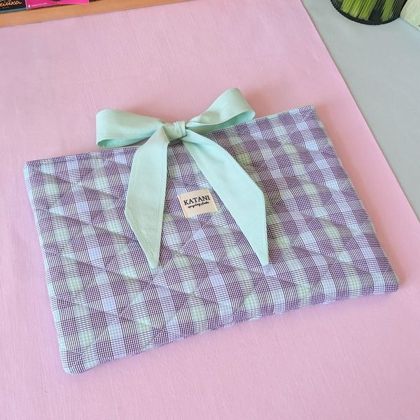 Book sleeve Lianna