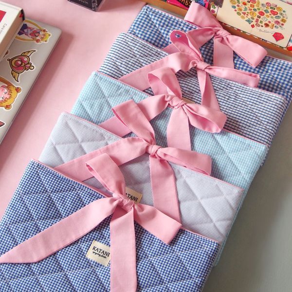 Book sleeve Nesta