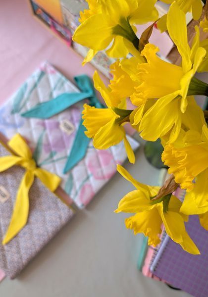 Book sleeve Iris